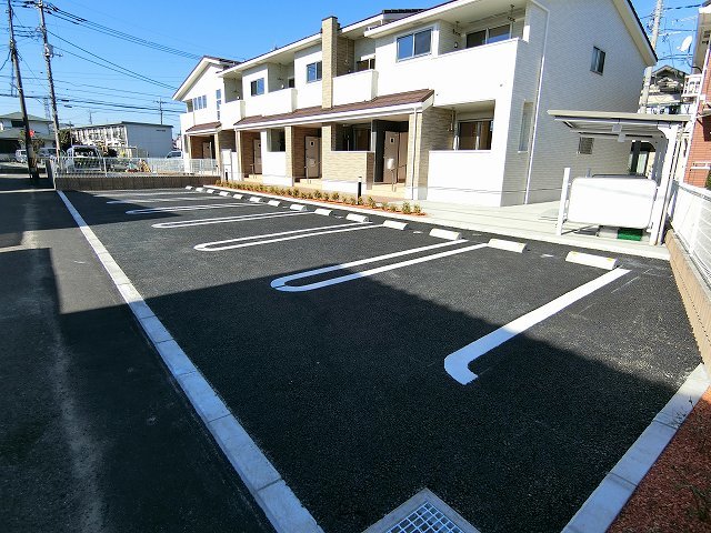 14/21 駐車場