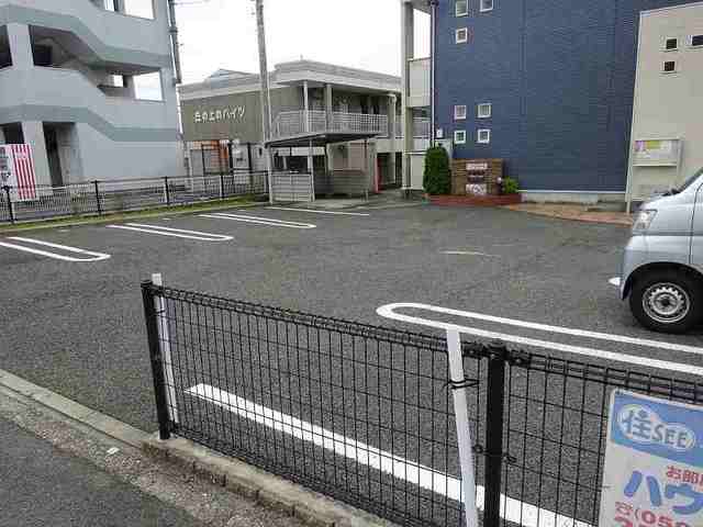 14/20 駐車場