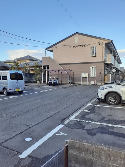 14/22 駐車場