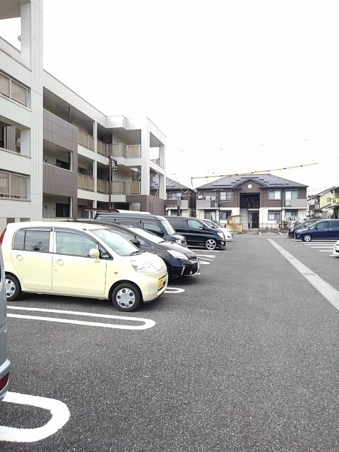 15/23 駐車場