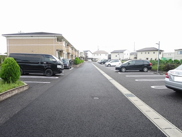 20/26 駐車場