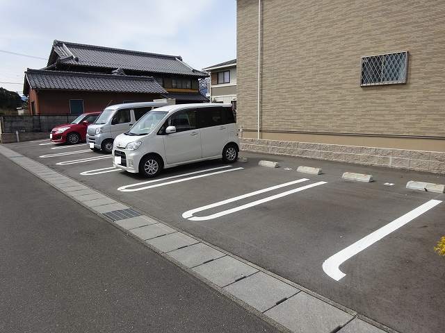 2/2 駐車場