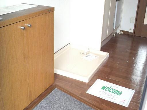 17/23 エントランス