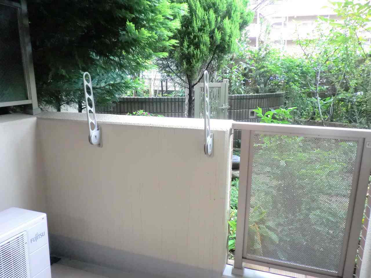 13/22 バルコニー