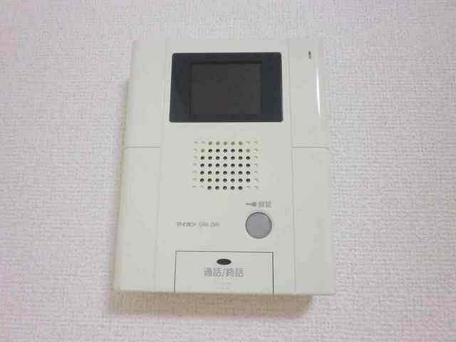 16/22 エントランス