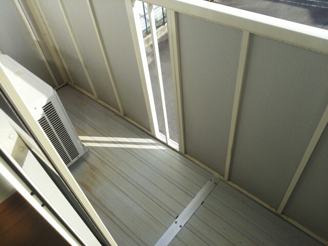 18/28 バルコニー