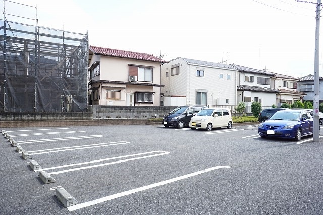 18/26 駐車場