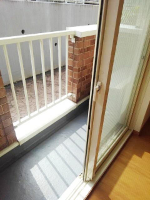 16/28 バルコニー