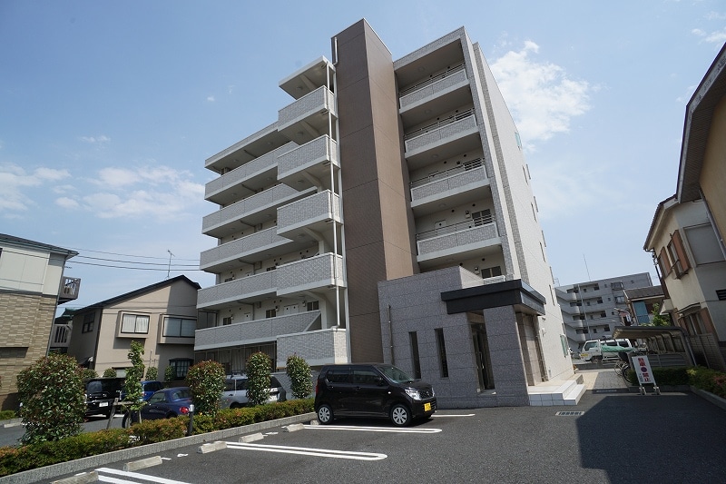 14/19 駐車場