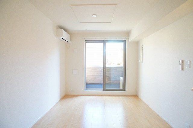 14/20 エントランス