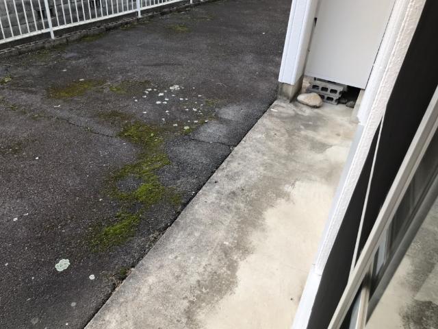 13/23 バルコニー