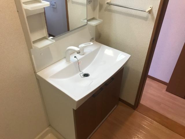 16/27 洗面