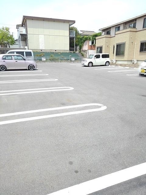 2/10 駐車場