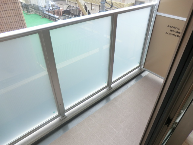 16/23 バルコニー