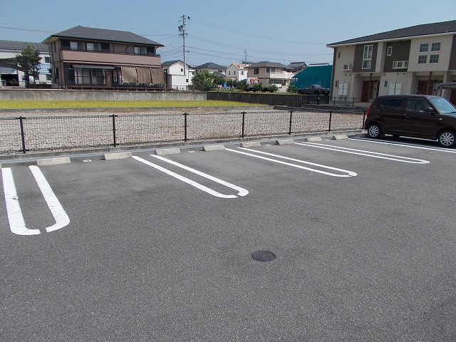 14/20 駐車場