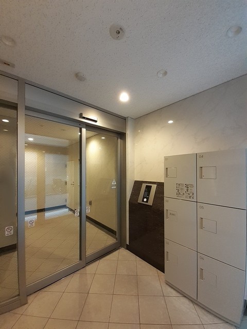 2/8 エントランス