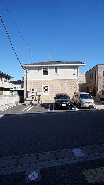 26/30 駐車場