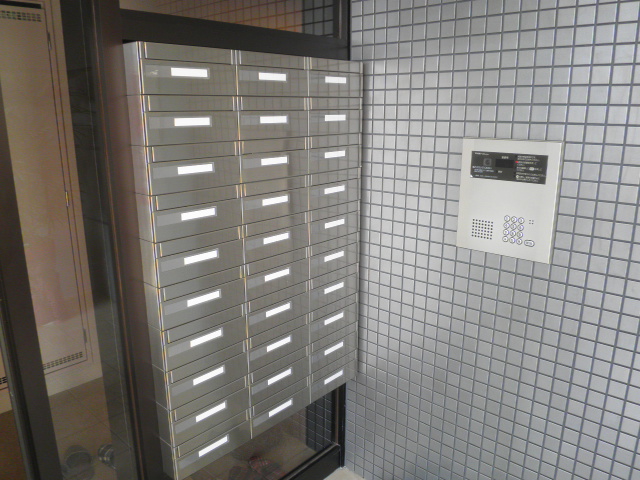 21/29 エントランス