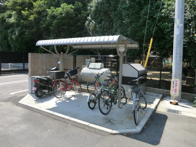 22/30 エントランス