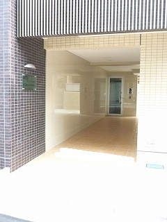 2/8 エントランス