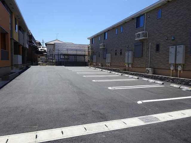 14/20 駐車場