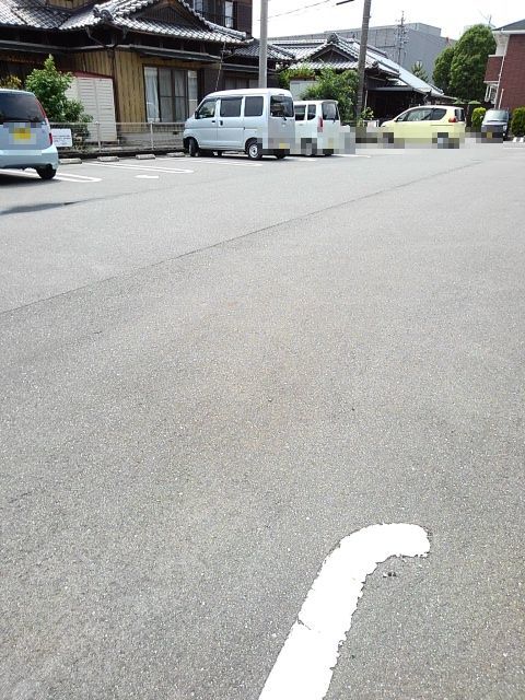 14/22 駐車場