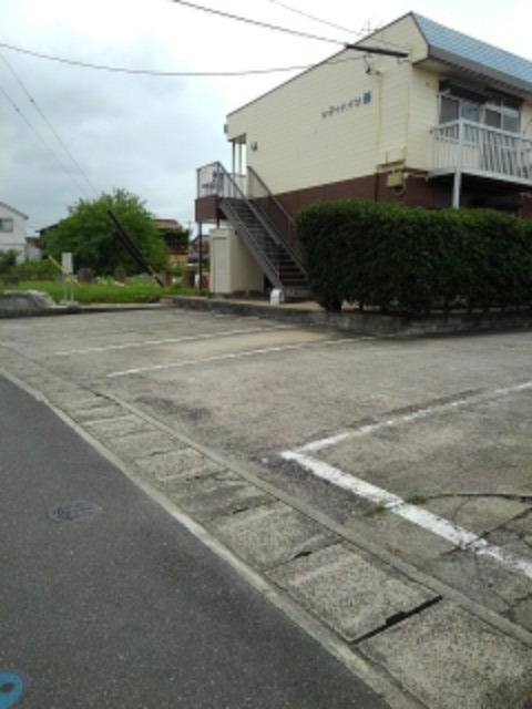 14/20 駐車場