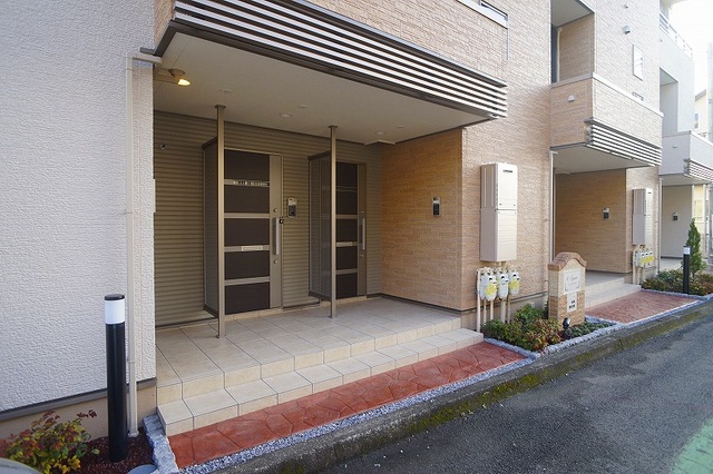 13/24 エントランス