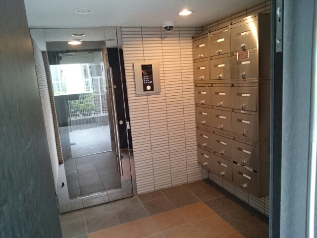 14/22 エントランス