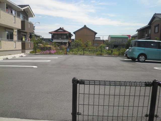 21/29 駐車場