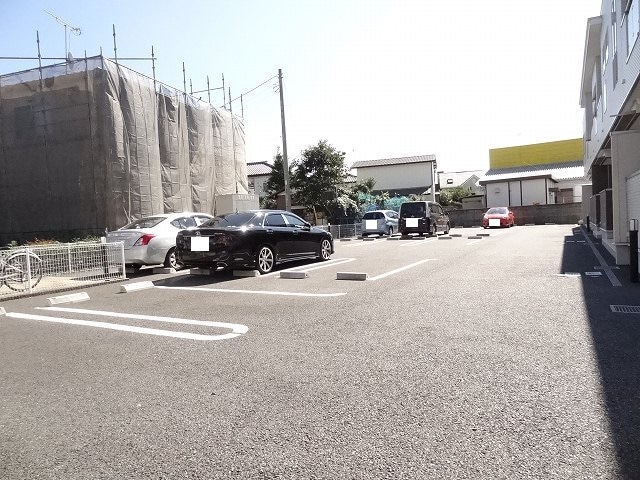 14/20 駐車場