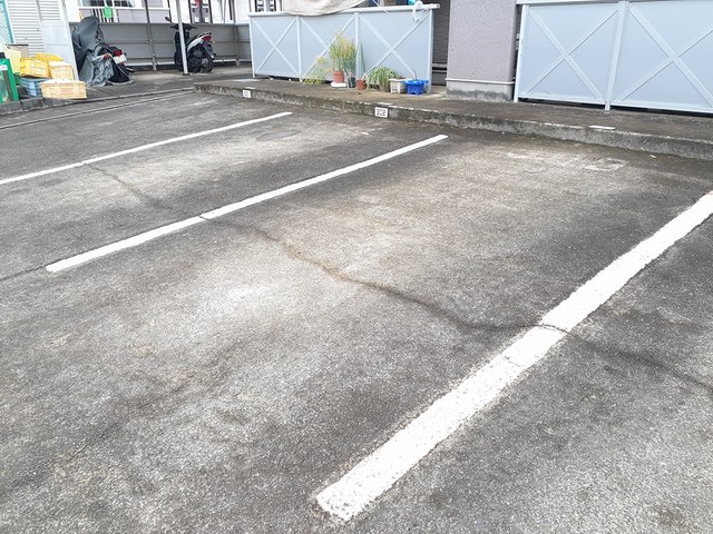 14/20 駐車場