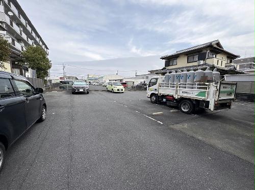14/16 駐車場