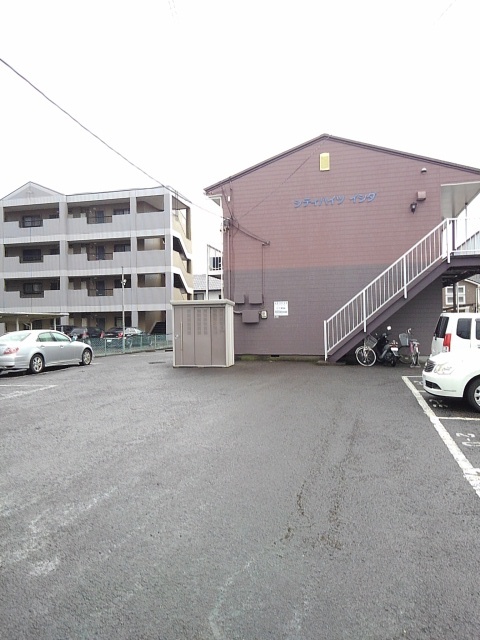 15/23 駐車場