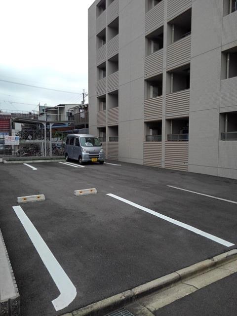 19/25 駐車場