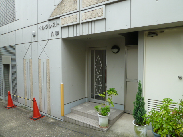 21/26 エントランス