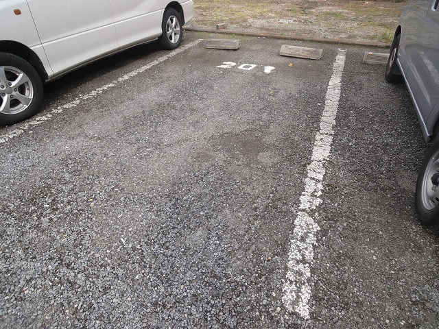 14/20 駐車場