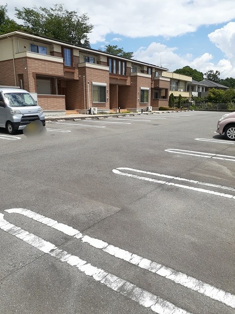 14/20 駐車場