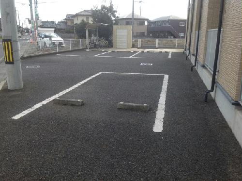 14/19 駐車場