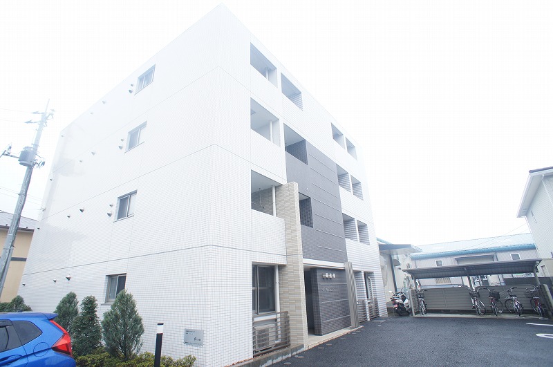 14/25 エントランス