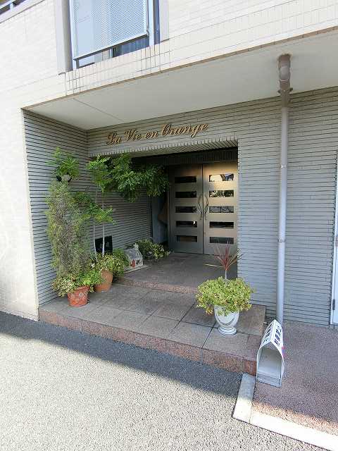 14/20 エントランス