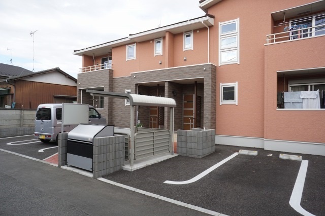 14/20 駐車場