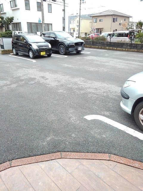 15/27 駐車場