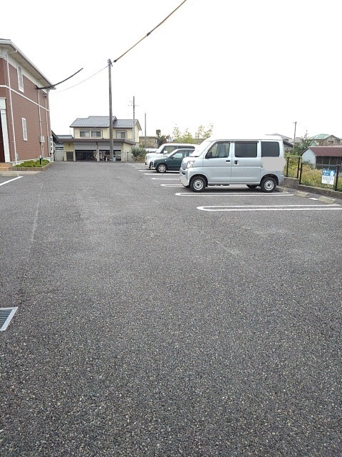 14/20 駐車場