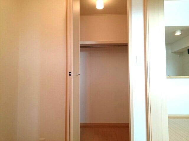 15/22 エントランス