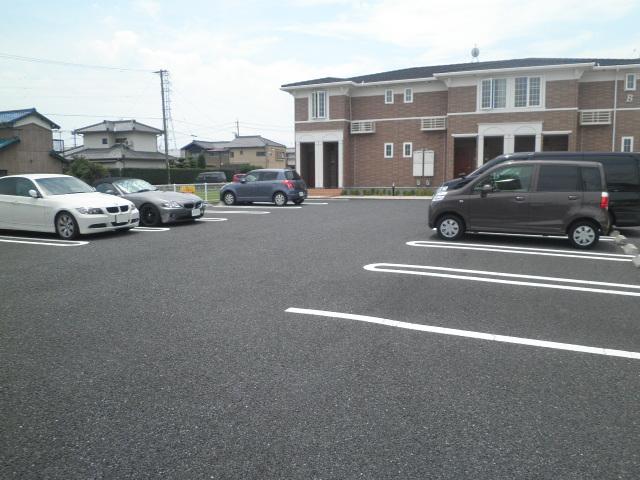 2/10 駐車場