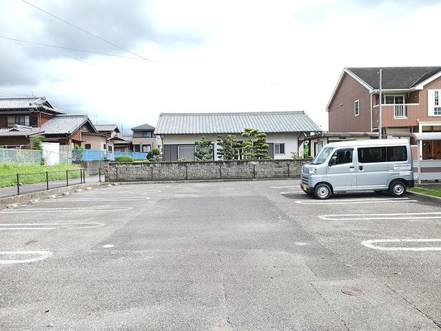 14/20 駐車場