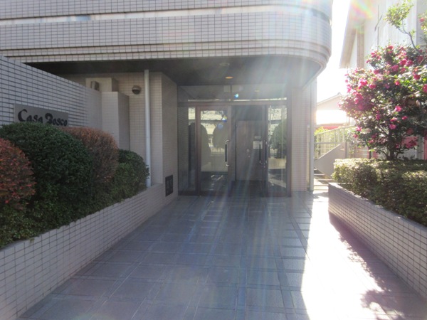 22/30 エントランス