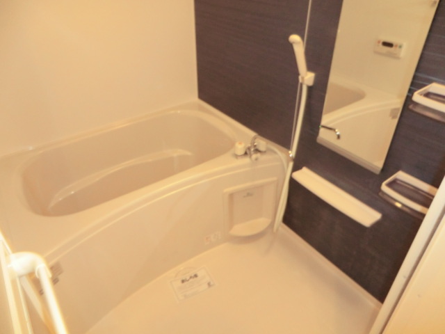 14/30 浴室