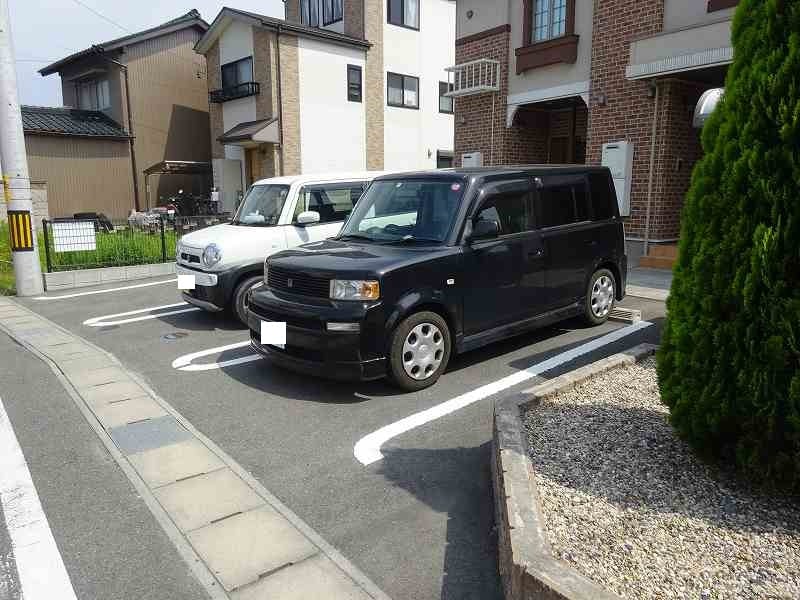 14/22 駐車場